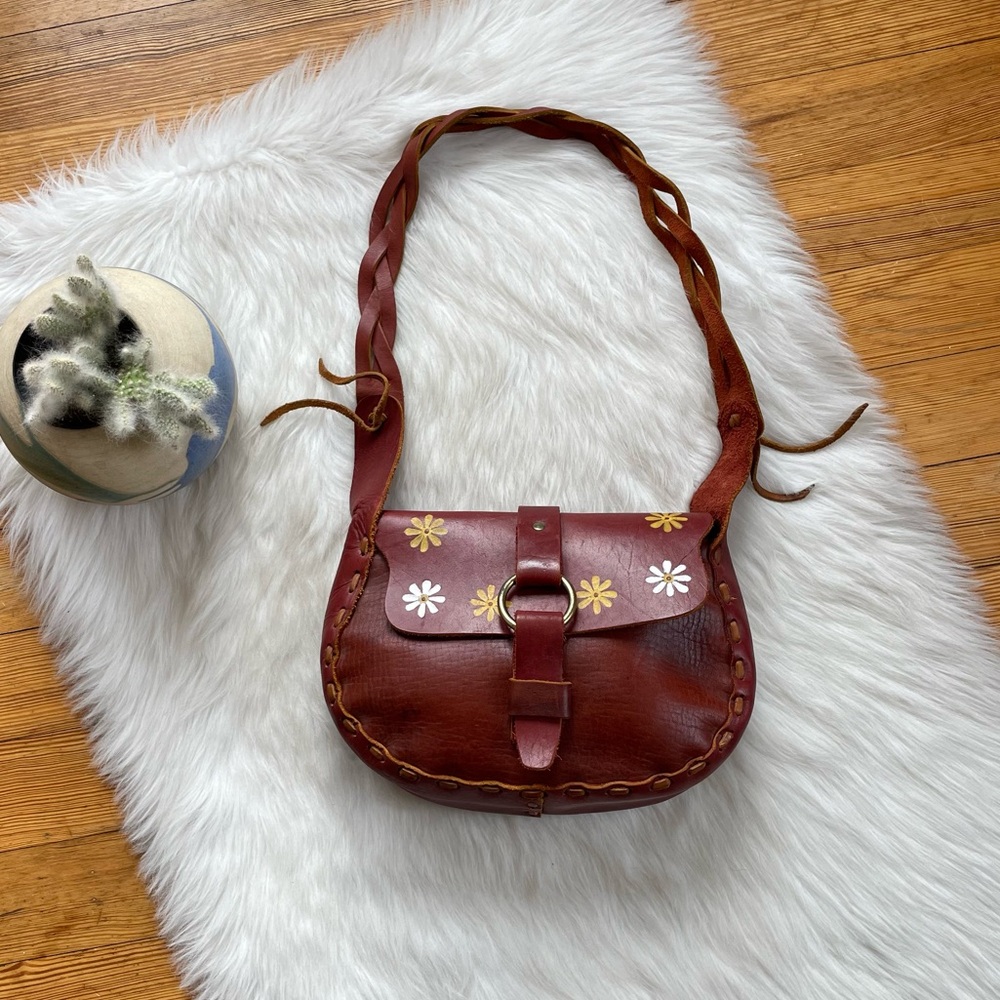 LIKE NEW Vintage handmade leather bag